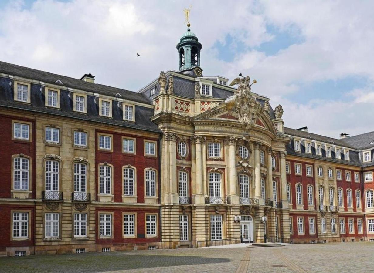 Schickes, Stilvolles Und Helles Apartment In Munster Exterior photo